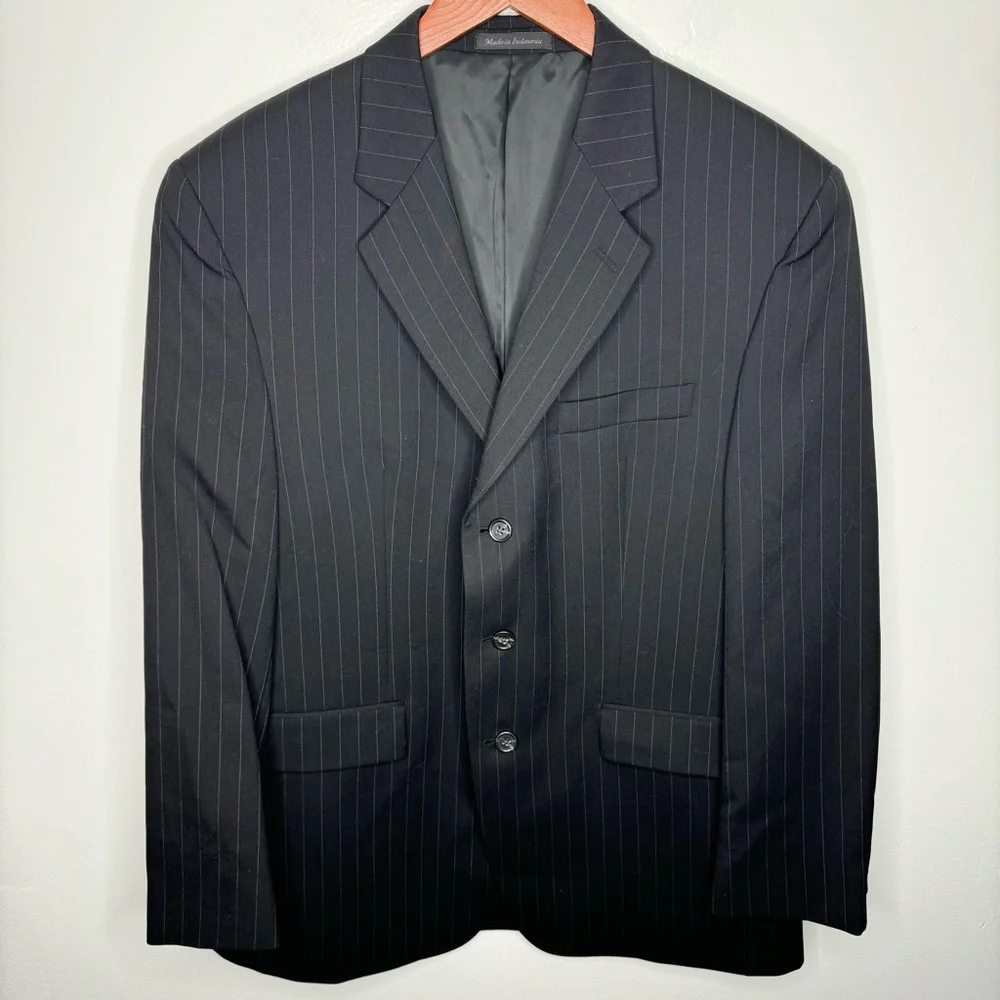 Chaps 3 Button Black Blazer 100% Wool Size 42R‎